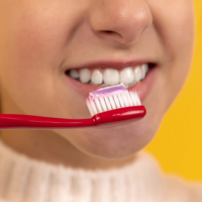 At-Home Or Professional – Which Teeth Whitening Option Is Right For You?